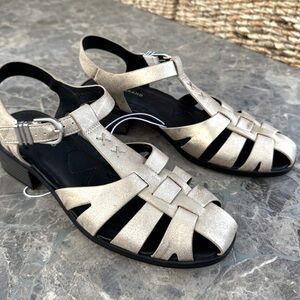 NWOT Lucky Brand Corali Stardust Metallic Gold Fisherman Sandals Women's Size